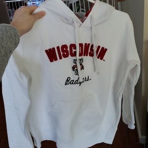 NWOT Wisconsin Badgers sweatshirt
